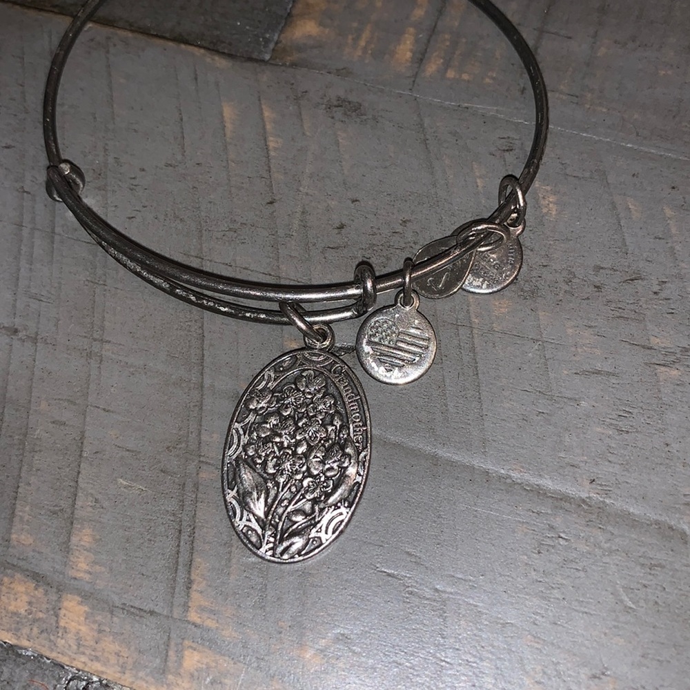 Alex‎ and Ani Grandmother Bracelet 2015